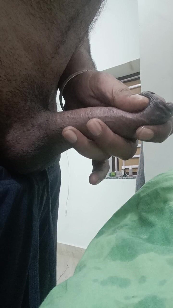 Rajasthani-old-lover: Мастурбує після масажу мого сусіда і вдруге виймає спам