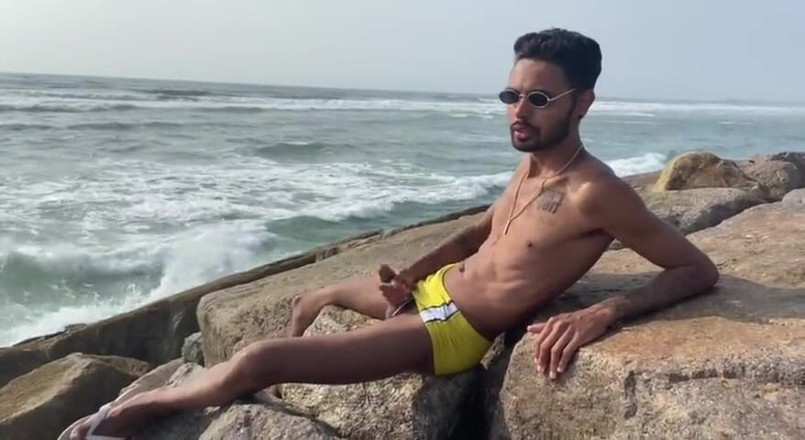 arabeputo: Magrelo Do Pau Grande Punheta di Pantai