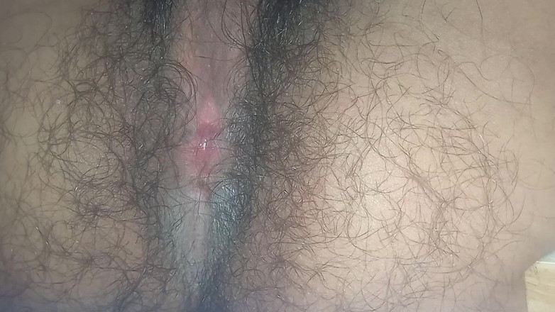 freeblacknew: Urgente, preciso de um pau, estou com muito tesão.