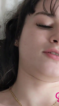Remi Raw - zbrusu nový Petite 5 stop 100 liber bílá-latina teen