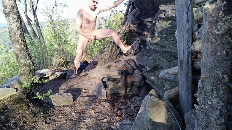 kickerscooter: Naked with a View