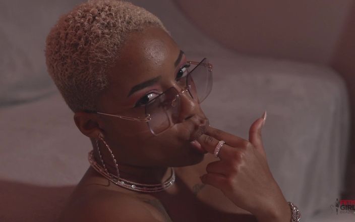 Fetish Girls Brazil: Vick Menage Teaser