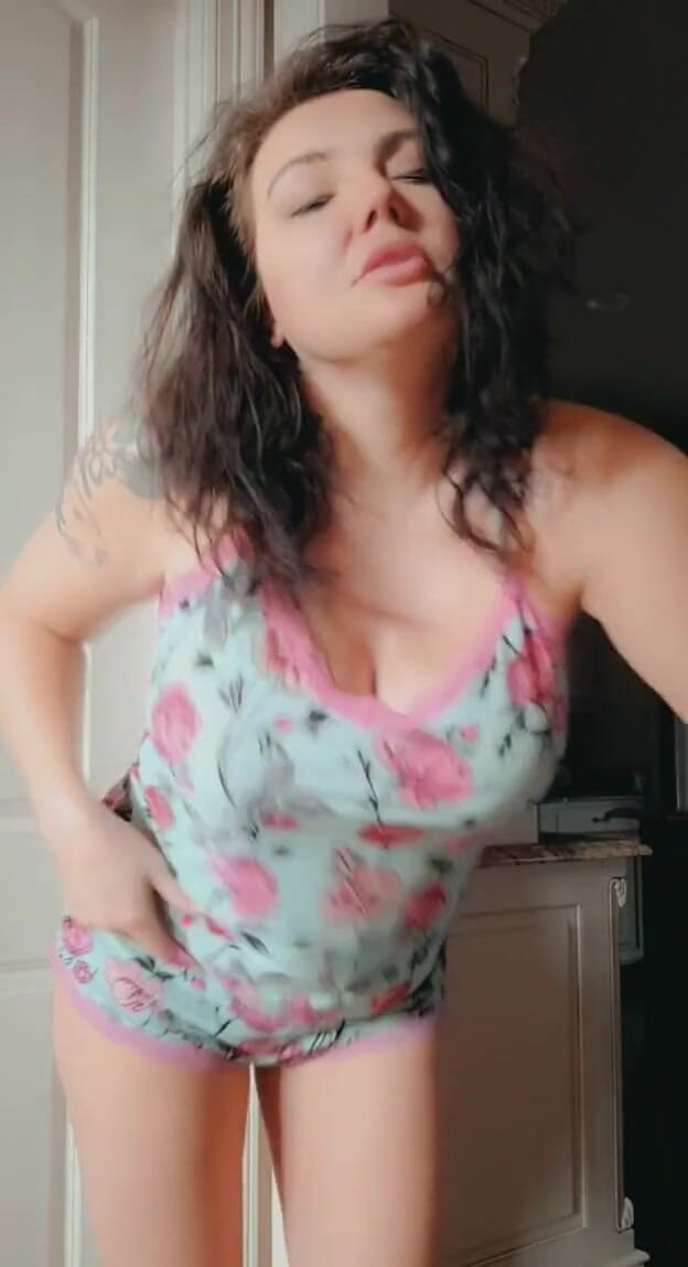 CoyWilder: POV... V pondělí ráno jsi můj hrnec na kávu