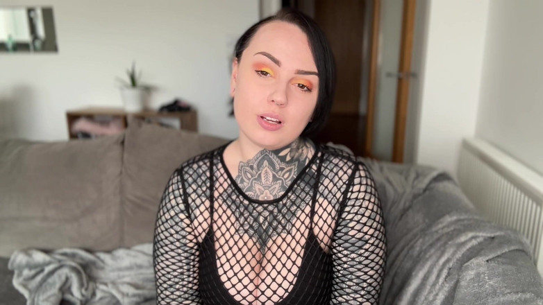 Miss Valentina: Fire Play CBT