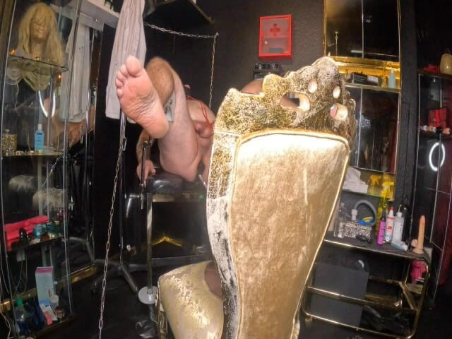 Queen_of_BDSM: Seks anal mesin tanpa ampun, muncrat didorong!