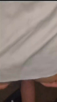 Seksi paralı kız domaltılarak sert sikiliyor