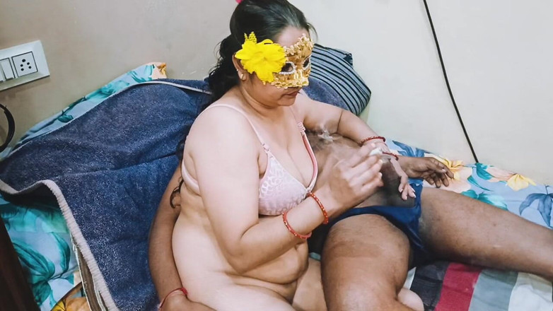 Cyan Vector32: Přinutil mě vykouřit cigaretu a měl se mnou skvělý sex.