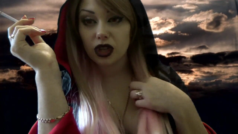 Goddess Misha Goldy: Vampirul malefic Uriașă va face ceva mai multe găuri în corpul...