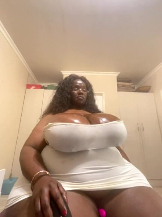 Legendary Booty Overdose: Black BBW Moaning Fetish &amp; Titsplay