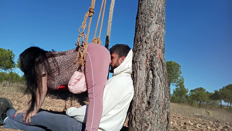 fartingclub01: Scoreggia in faccia mentre lo schiacciavo tra il mio culo...