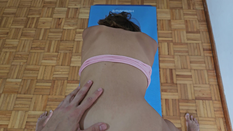 Primiciax: Yogasex - Разбрызгивание Спермы И Золотой Дождь