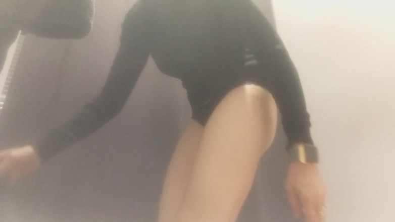 savannahamatoriale: The locker room of my friends' favorite shop