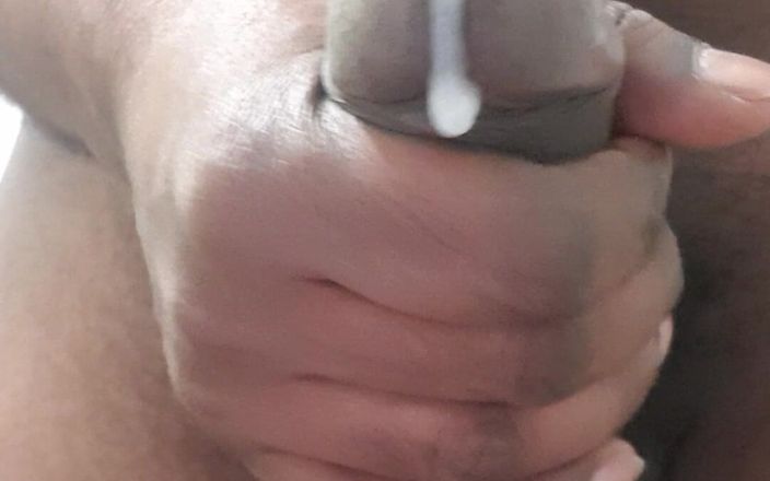 sripandara: Handjob ende mit abspritzen
