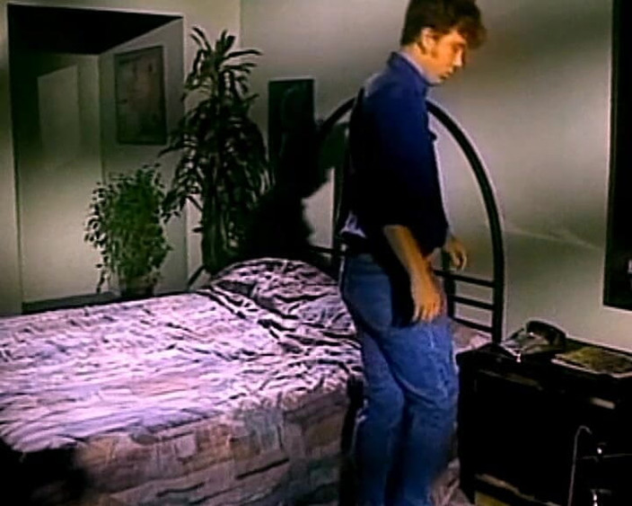 GERMAN PORN CLASSICS: Wanita Berbaju Merah