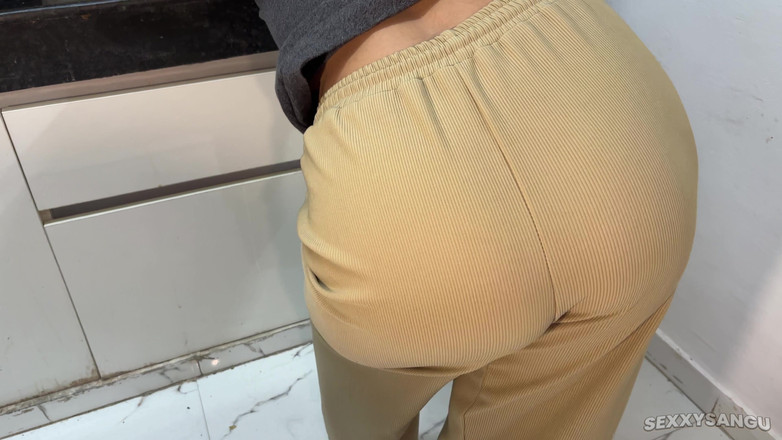 Sexxysangu: Üvey anneyi sikiyorum hayalimdeki kız yetişkin filmi, üvey oğul mutfakta üvey anneyle...