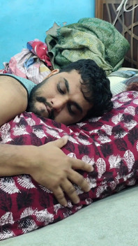 गांड चुंबन रोमांस, मलयाली लड़की रात में रोमांस के साथ हॉट गांड चुम्बन