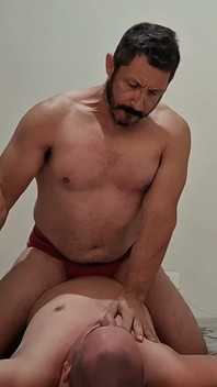 Desafío De Fuerza Del Brazo - Lucha Libre Gouine Vs Puñetazo
