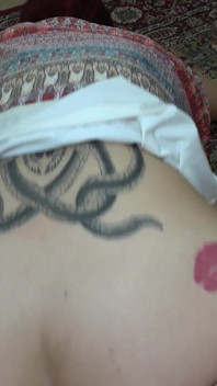 Casada meia-irmã fez sexo rápido comigo antes do marido chegar em casa