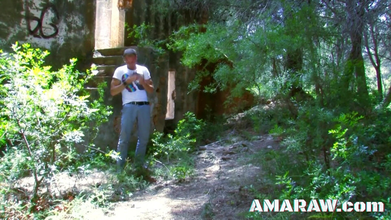 Amaraw: Dicke titten, tätowierte prostituierte schlampe Damaris Leo fickt im wald...