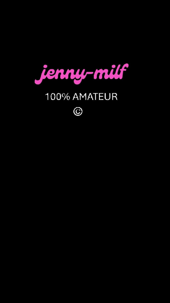 Jenny Milf: Je voulais vraiment que je caresse mes seins, orgasme réel