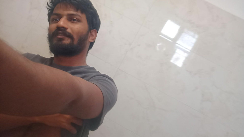 KUMBHA MANOJ KUMAR: India Lolipop smak på lokal kompis