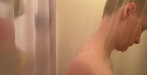 LeahWilde: Čas na horkou sprchu