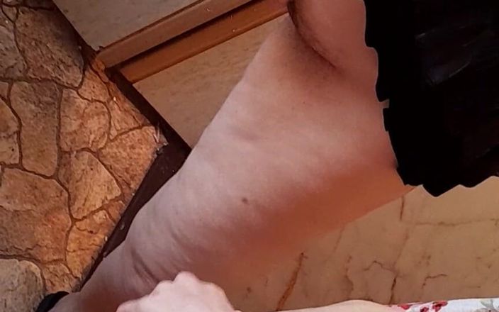Lesbian-illusion: Tři kamarádi na kolejích honí své kundičky ve sdílené kuchyni