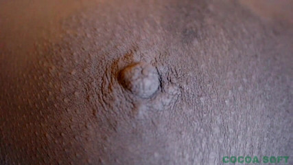 Cocoa Soft: Close ups of the sexy Asian painted in black body