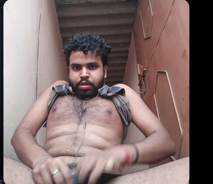 IsmaatDeva: Když jsem viděl krásnou a velmi žhavou a sexy dívku, která...