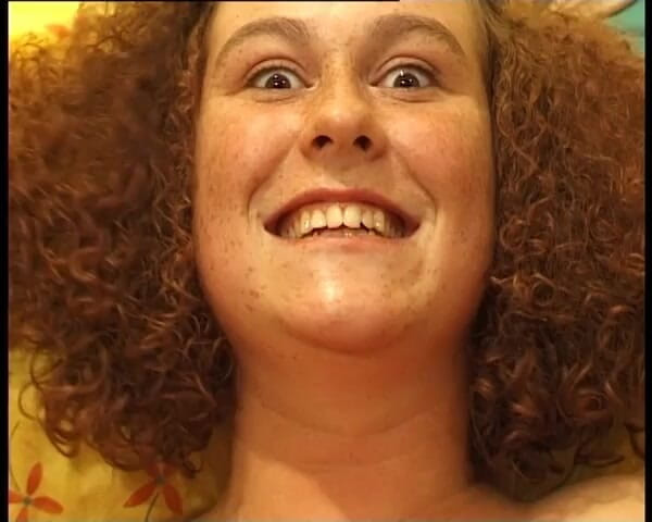 YOUR FIRST PORN: Śmieje się Petry z wibratorem