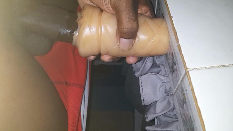 Black guy: Honění S7 E3
