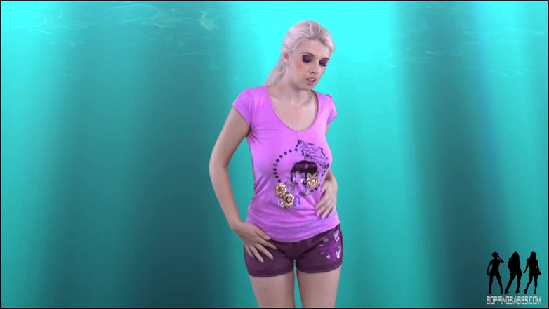 Bopping babes: Holly m - cewek pink dan semok