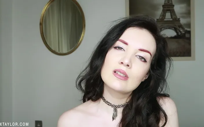 Faye Taylor: Faye Taylor Slow Wank JOI