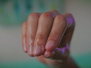 Magic C: Czy podoba ci się mój tłusty wielki kutas twink? Czy...
