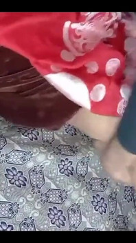 Indisk amatör fusk fru analsex doggystyle stående wallside för att få en stor kuk i Bunda hennes tighta röv
