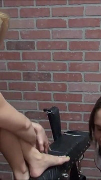 Akiras My Foot Slave