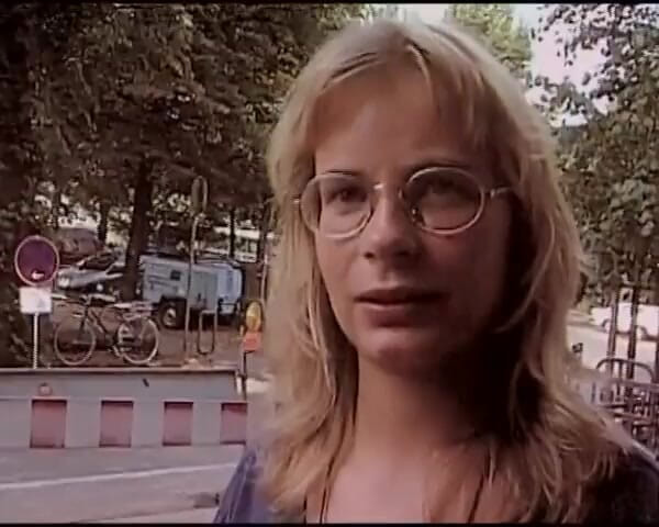 Deutsche XXX Filme: Blondie From Germany Showing How She Plays with Her Muff