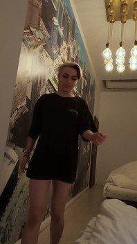 脚部放屁尿在我的鸡巴上女同性恋
