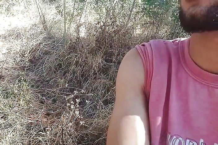 Gangbang straight: Băiat indian gol în aer liber 3