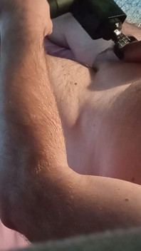 El Vibrador Exprime Todo El Semen De Mi Polla Blanca, Gimo Fuerte Y Me Corro.