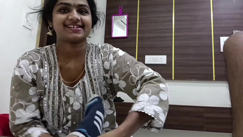 AmpleOunce283: De buurvrouw zag Sudipta haar vingeren, pakte haar land en...