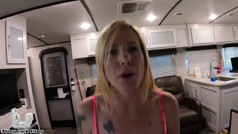 Jane Cane: Stepmom Agrees to Tinder Hookup, Opens Door to Her Own...