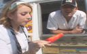 DARVASEX: Сцена мороженого с шлюшками-1 блондинка с маленькими сиськами наслаждается трахом в грузовике мороженого