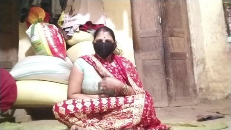 Desi_bhabhi121: Heiße Bhabh Fingert Muschi, Nackte Möpse, Drücken