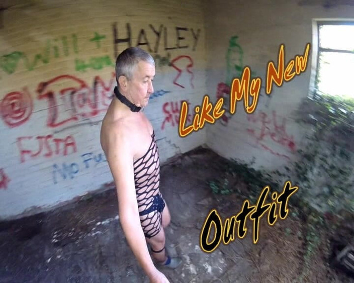 Andy: Sissy Outfit Old Building