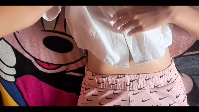 Yulieth Gomez: Jag är så het för det här bordet! Intens orgasm! Gratis...