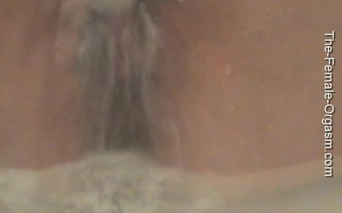 The Female Orgasm: Джинн в ванне