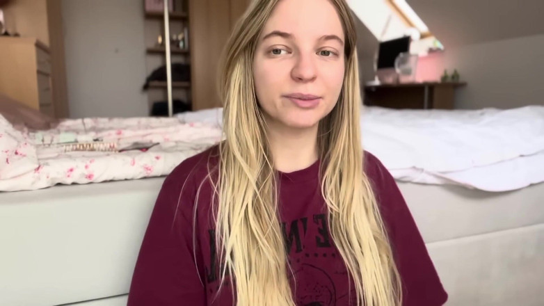 Goddess_Bella_Rae: Por qué deberías comer tu propia polla siempre
