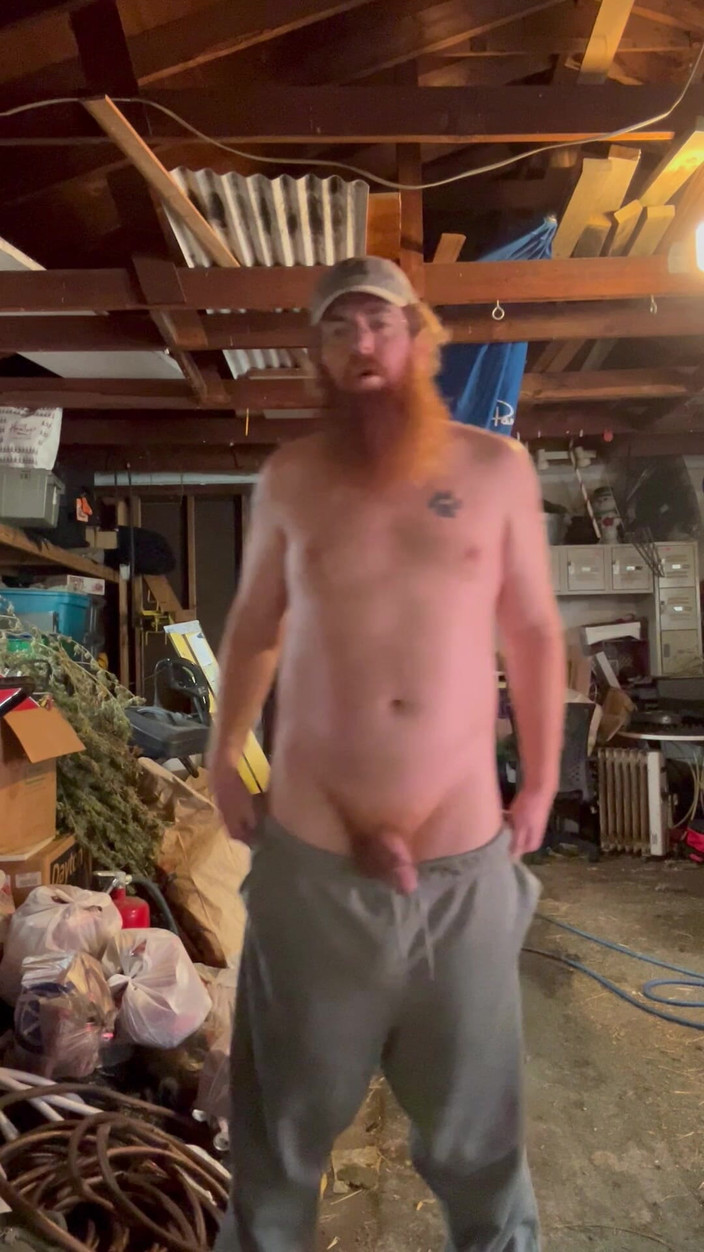 Big Baz: Il redneck ha bisogno di pisciare!