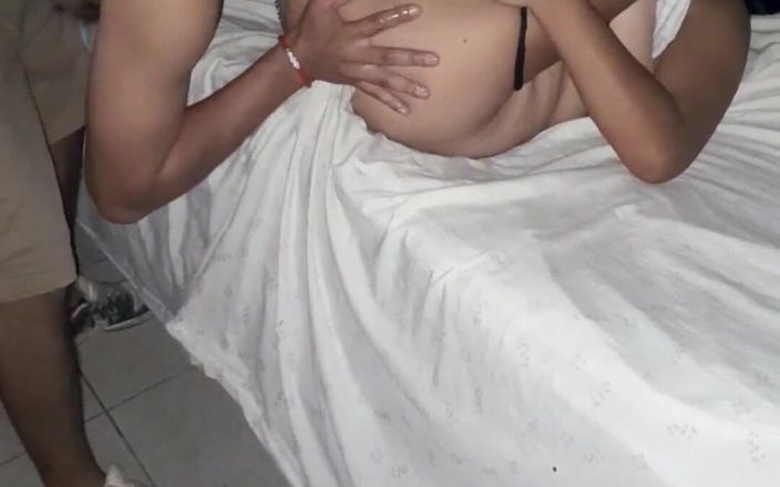 Karely Ruiz: Sex real îmi fut cumnata foarte bine, ea vine să mă...